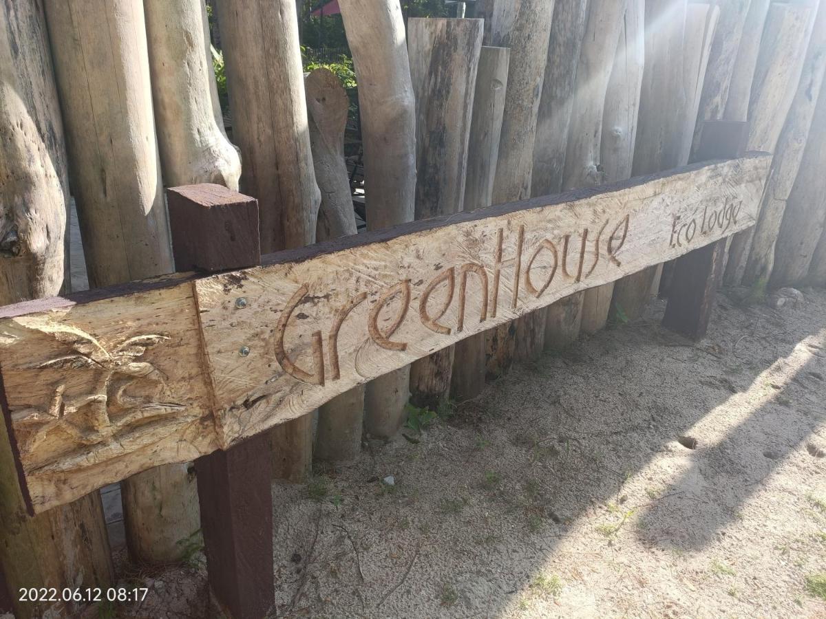 Greenhouse Ecolodge 만타나니섬 외부 사진