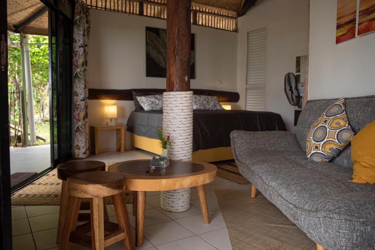 Greenhouse Ecolodge 만타나니섬 외부 사진