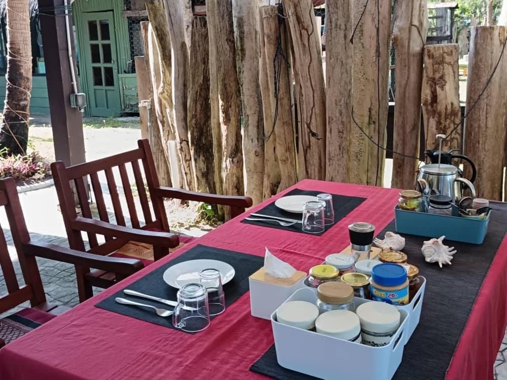 Greenhouse Ecolodge 만타나니섬 외부 사진